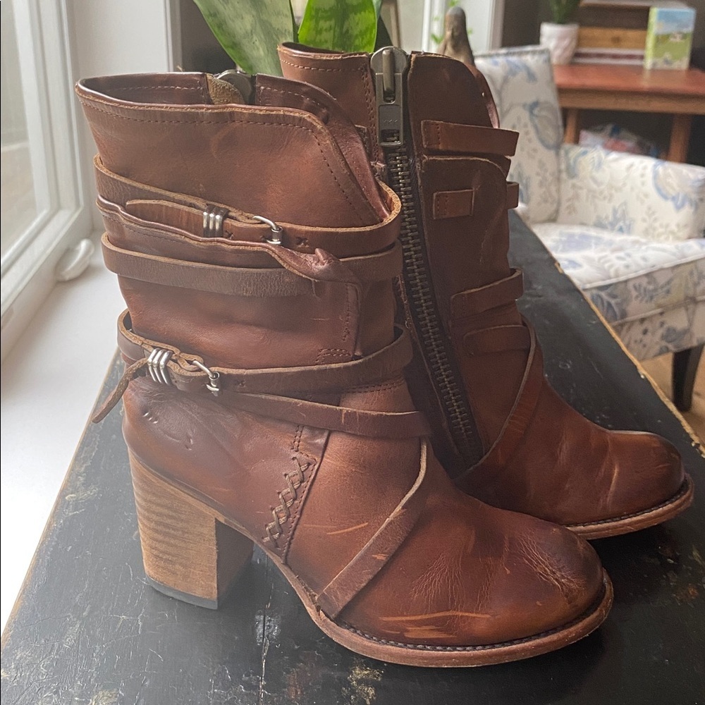 Freebird Baker Buckle Strap Boho Western Brown Burnished Leather Boots Women’s 5